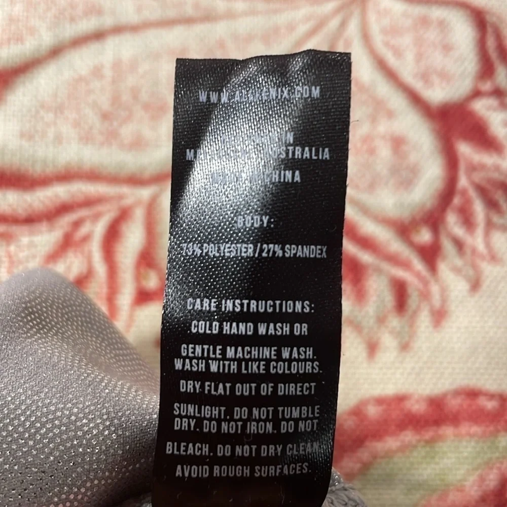 AllFenix Liquid Silver Metallic Leggings Size S